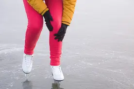 涨知识｜肌肉拉伤不要热敷！冬季该如何应对运动损伤图片