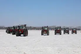 “骥驰冰雪秀”佳木斯市郊区冰雪嘉年华活动开幕图片