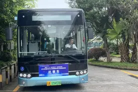 十年安全行驶36万公里！他退伍后变身公交司机续写军人风采图片