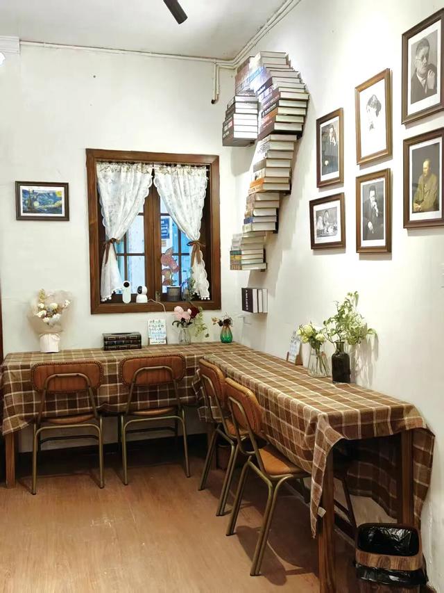 重庆“书店地图”更新了，初冬雨天就适合泡在书香里