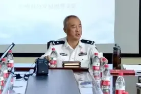 致敬老警｜侦破刑案上千起，66岁老刑警胡卫星的炙热人生图片