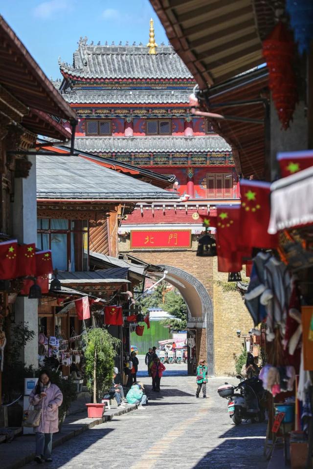 开通两周年！这趟民族风动车别错过！