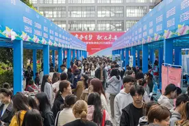 四川幼专举办2025届毕业生双选会图片
