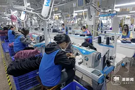 冲刺四季度 义乌帽业企业马力全开赶订单图片