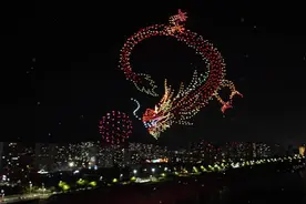 网络视听精品峰会丨炫酷值爆棚！2023架无人机以天空为幕上演创意秀图片