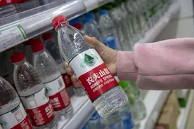 陷检测乌龙，农夫山泉不是矿泉水？图片