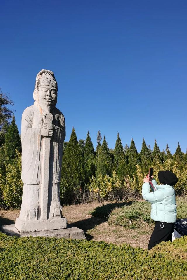唐陵西线丨乾县-礼泉 乾崇靖建昭陵（唐代露天石雕艺术博物馆）（9/30-10/4）