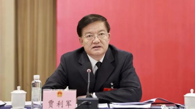 贾利军任公安部政治部主任