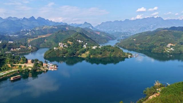 罗平：鲁布革的冬日美