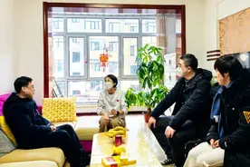 省厅看望慰问全国监测大比武获奖选手陈莹图片