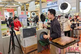 上海开春掀起“展会热” 电商与线下交易并驾齐驱图片