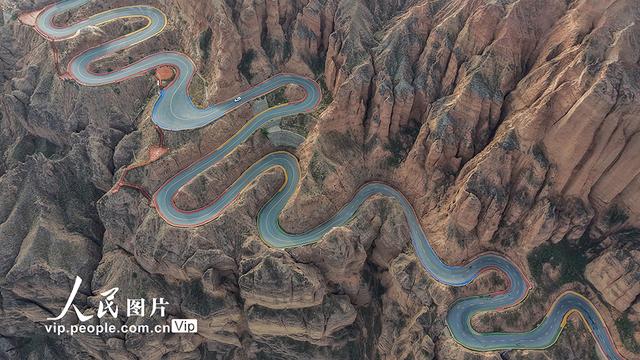 甘肃景泰：黄河石林风光壮美