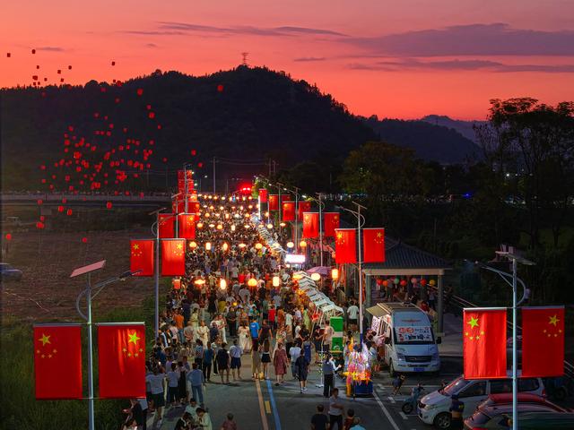 文博赋能与新消费破圈彰显中国黄金周文旅经济活力