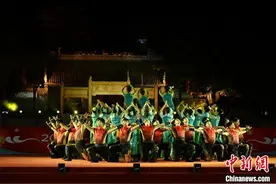 广州黄埔“波罗诞”千年庙会拉开帷幕图片