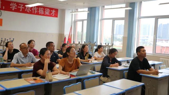 深耕学案优化，聚力课堂提质 济南高新区实验中学学科论坛开讲