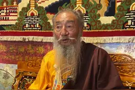 向云端·见闻｜然乌湖边的“网红店”：伟色大叔讲着川藏线70年的故事图片