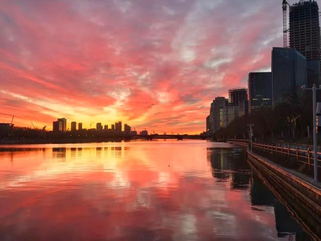 今早北京绝美朝霞，来了！