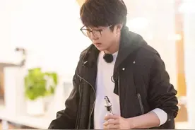 《我们仨》挑战衡山登顶，“偶遇”杨迪图片