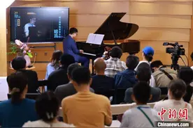 “暗流——爵士钢琴独奏音乐会”在北京城市图书馆奏响图片