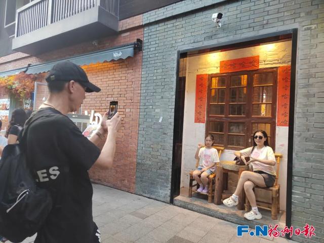 假期最后一天，闽江夜游火爆，有福之州人气十足！