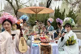 济南植物园春日游园会开幕，十二花仙子巡游引领国风盛宴 | “泉”在济南过五一图片
