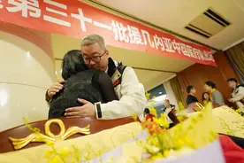 今晚，第31批援几内亚中国医疗队启程图片