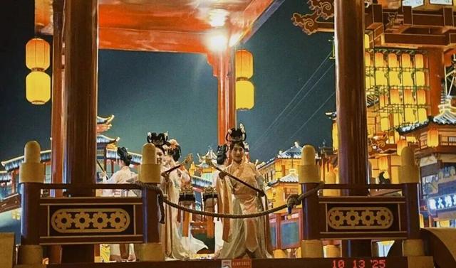 本周每晚18:30，快来鄂尔多斯这里赢“银票”→
