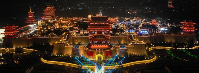 双节假期，50万人次游客到溱洧水城感悟千年文脉