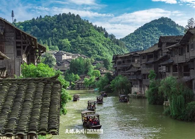 8个多小时直达！遵义⇌延安高铁开通，红色圣地双向奔赴攻略来了