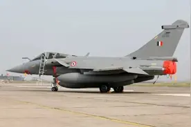 巴方击落印度3架阵风、1架米格、1架苏-30战机图片
