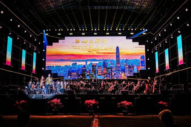 深圳莲花山草地音乐节，一个城市的年度仪式感