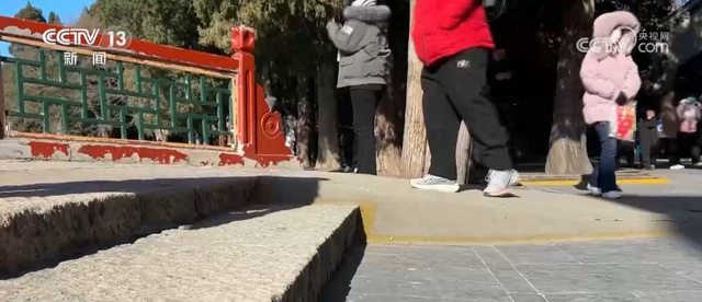 徒步、读诗、康养……“适老化”升级大有潜力 冬日银发文旅市场暖意融融