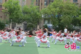 体教融合育新人 成都青羊实验中学成功承办区中小学生武术比赛图片