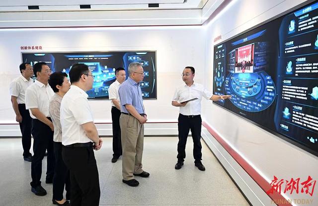 沈晓明专题调研人工智能产业发展