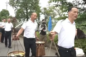 宁波“毛脚女婿”挑“端午担”见丈母娘！象山这个村200名外嫁女集体回娘家“省亲闹亲”图片