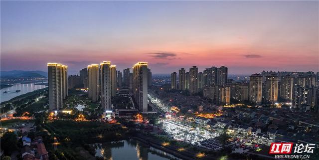 【每日一图@湖南】打卡澧县网红夜市，一叶庵下的人间烟火