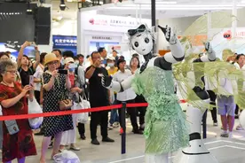 每日一词∣电子信息制造业 electronic information manufacturing industry图片