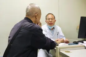 七旬老人身患五种癌症，活一天我就阳光灿烂一天图片