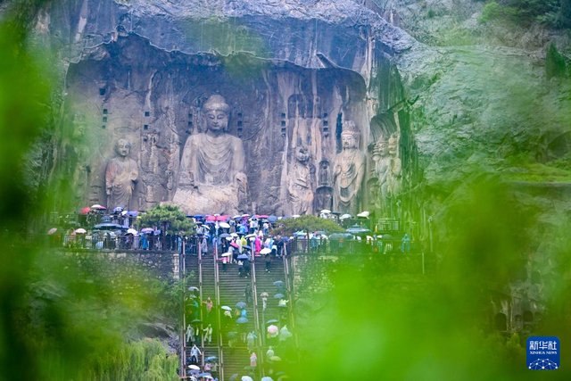 假日文旅消费热