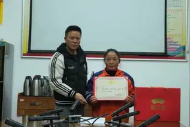 点赞！南明环卫工人拾金不昧 平凡岗位传递文明善举图片