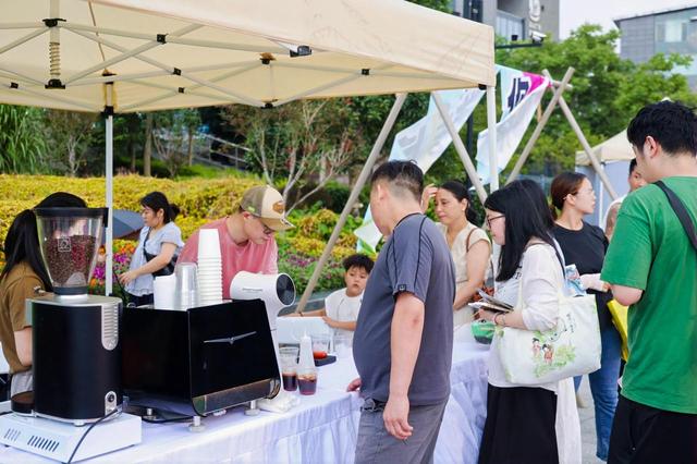 市集里的金口河烟火气！杭州市民沉浸式体验彝乡非遗，直呼“想立刻出发”