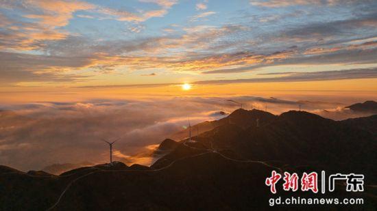 美景叹为观止 广东信宜石镬坳进入云海多发季
