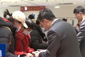 中国人有多爱买黄金？购买量连续12年全球第一图片