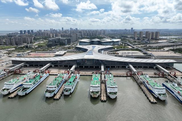 习近平总书记关切事｜琼州海港御长风