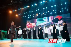 株洲市八中举办第三十一届艺术节之班级合唱大赛图片