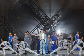 展现铁路人“创业史” 音乐剧《逐梦》首演图片