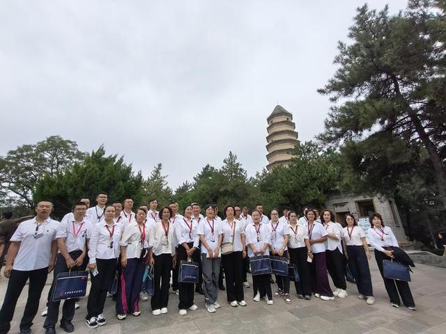 察布查尔：红色圣地寻根脉 石榴同心铸新篇
