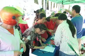 科普接地气，互动很热闹，健康集市为梅州蕉岭送上健康大礼包图片