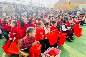非遗展演点亮童心，民俗集市传递童趣图片