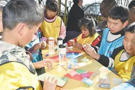 师宗县葵山镇用心用情关爱留守儿童图片